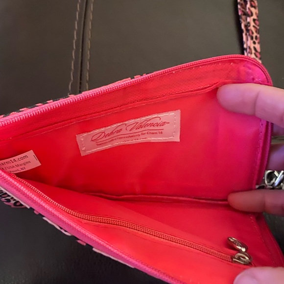 Animal Print Wristlet/ Phone Case - Picture 6 of 6